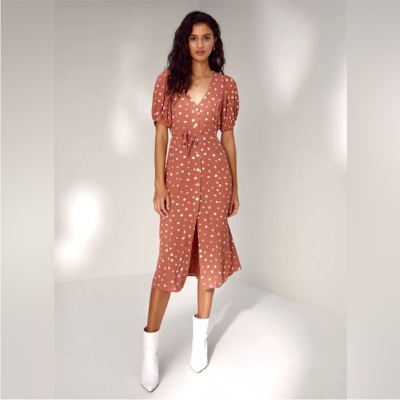 Aritzia Dresses & Skirts - Wilfred Aritzia Libretto Puff Sleeve Button Up Midi Dress size S